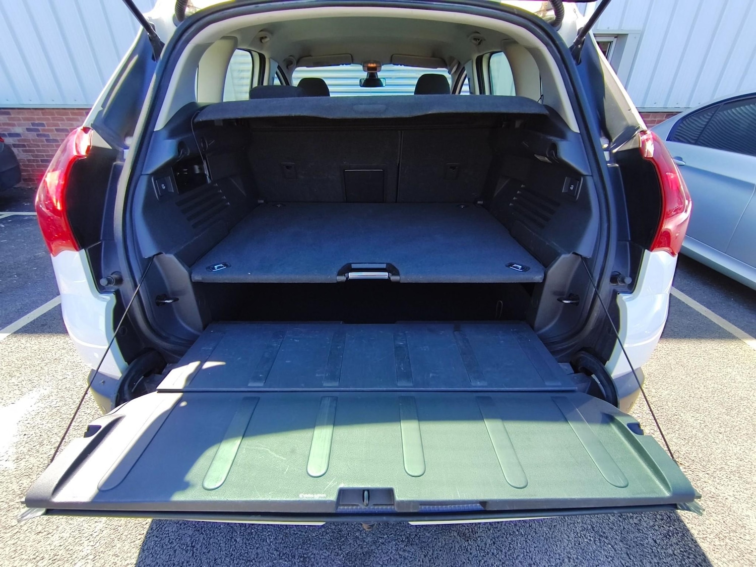 Vehicle 32