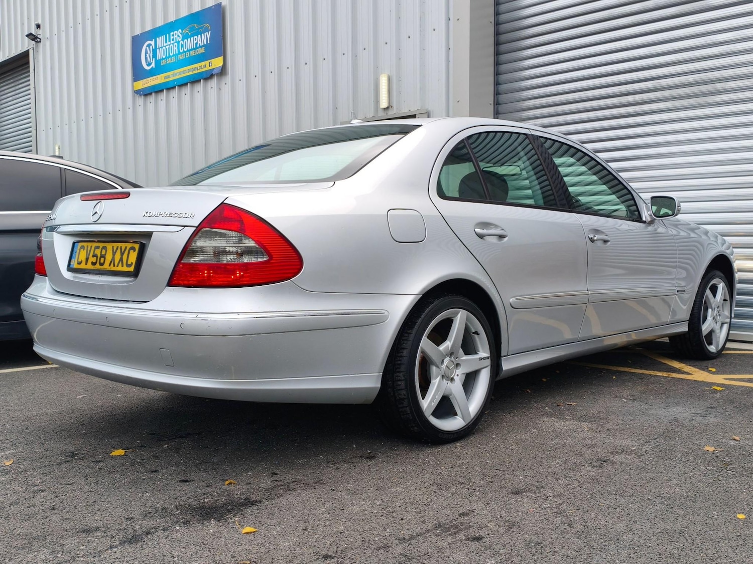 Used Mercedes-Benz E-Class 2008 for sale - 76146847: Photo 12