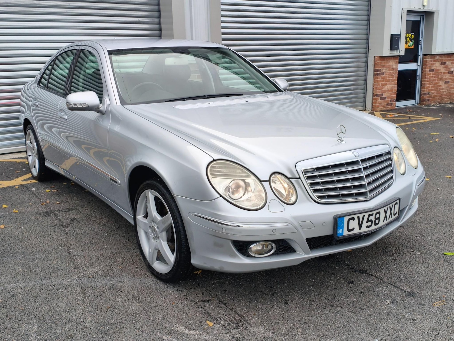 Used Mercedes-Benz E-Class 2008 for sale - 76146847: Photo 3