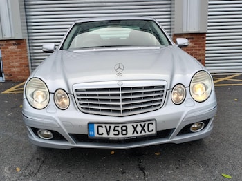 Used Mercedes-Benz E-Class 2008 for sale - 76146847: Photo