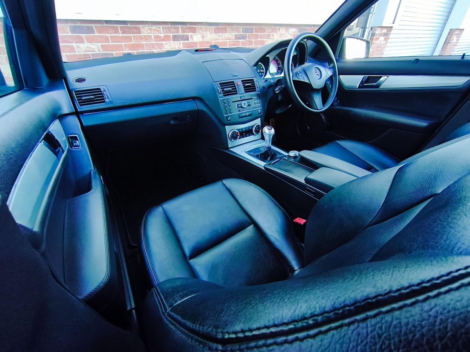 Used Mercedes-Benz C Class 2010 for sale - 77315781: Photo 25