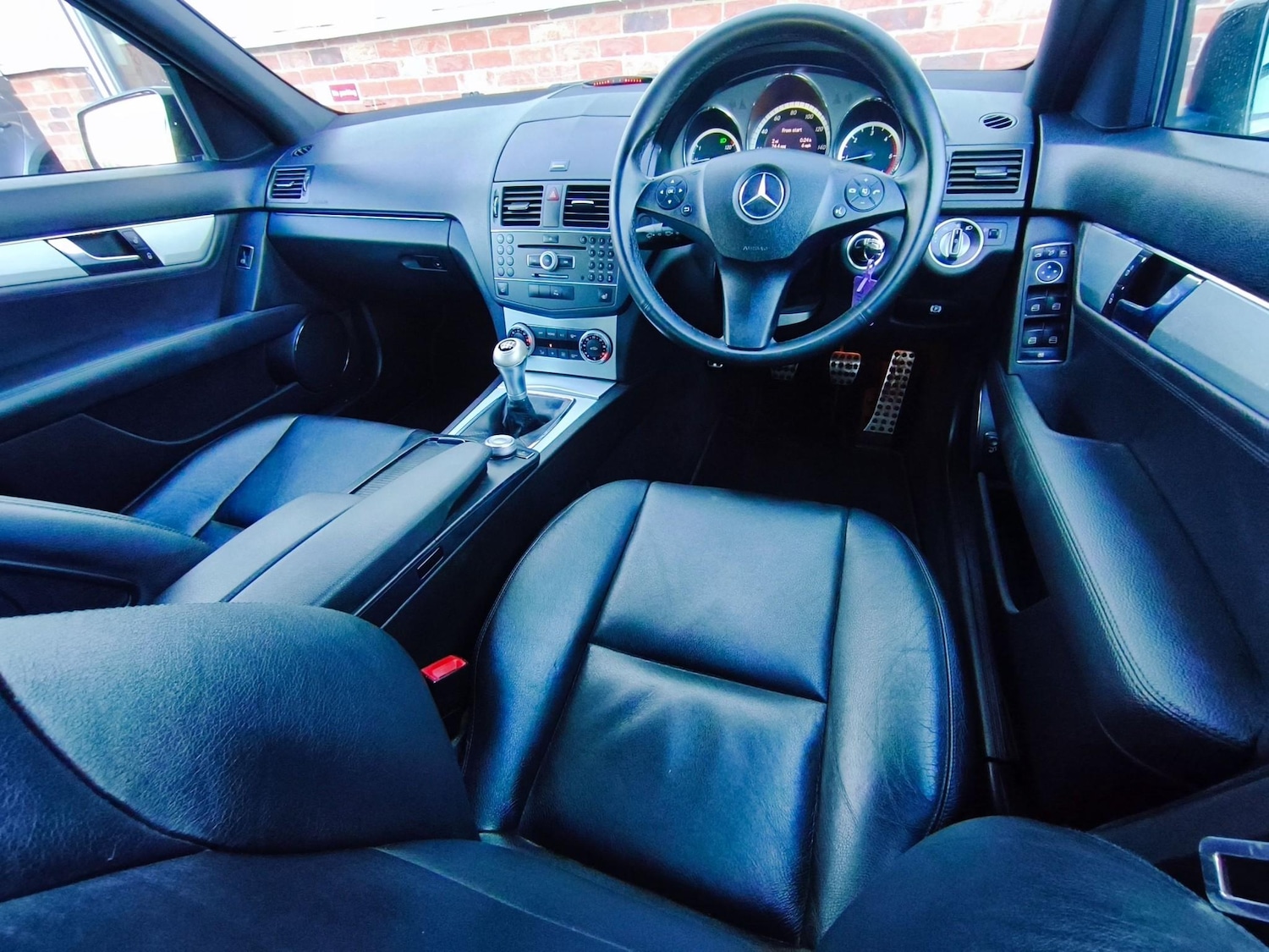 Used Mercedes-Benz C Class 2010 for sale - 77315781: Photo 26