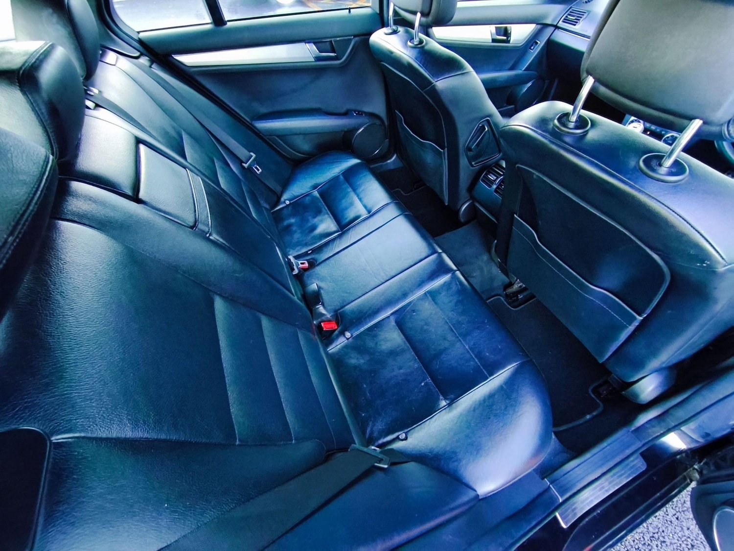 Used Mercedes-Benz C Class 2010 for sale - 77315781: Photo 30