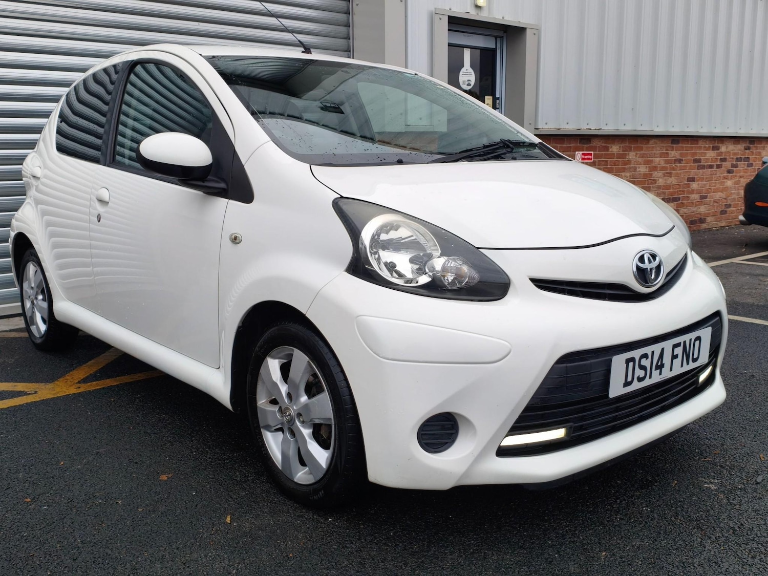 Used Toyota AYGO 2014 for sale - 76240296: Photo 1