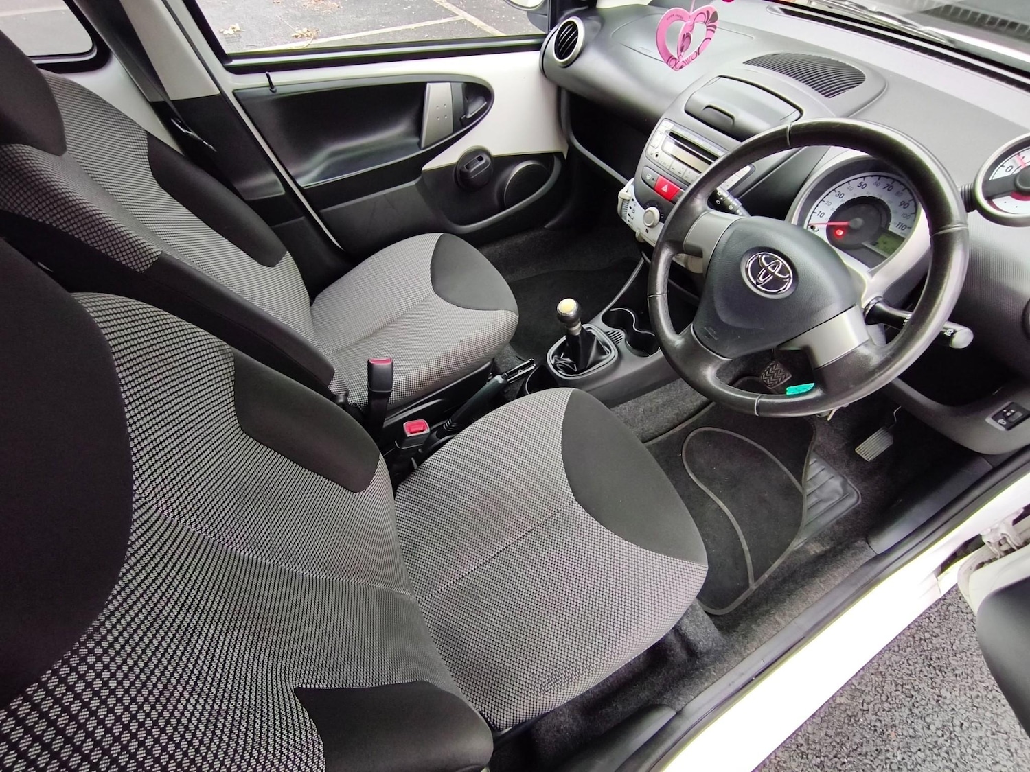 Used Toyota AYGO 2014 for sale - 76240296: Photo 24