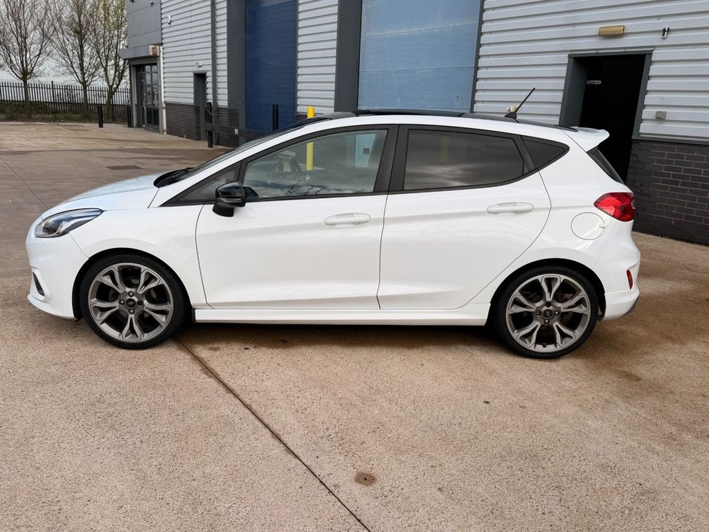 Used Ford Fiesta 2018 for sale - 78117636: Photo 4