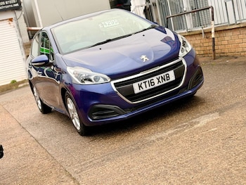 Used Peugeot 208 2016 for sale - 77236570: Photo
