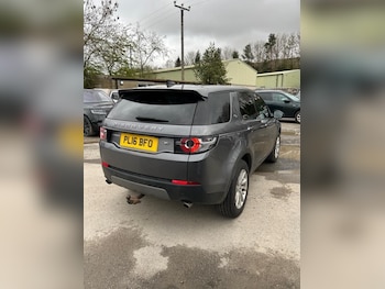 Used Land Rover Discovery Sport 2016 for sale - 78154068: Photo