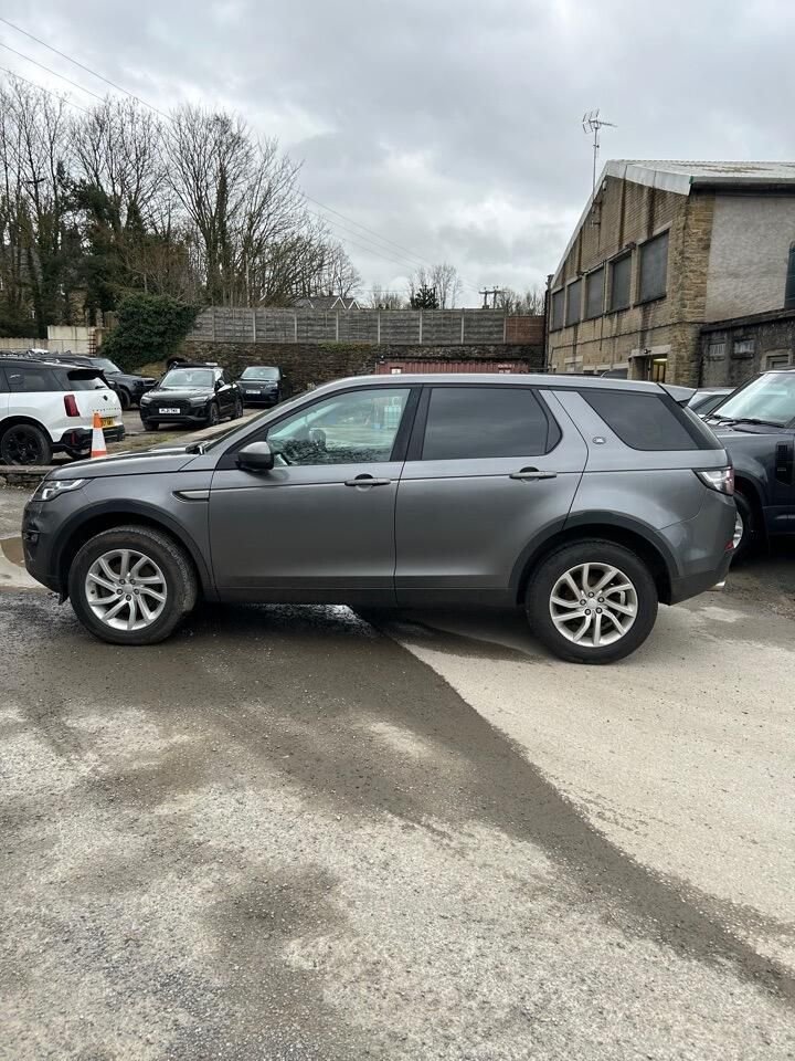 Used Land Rover Discovery Sport 2016 for sale - 78154068: Photo 6