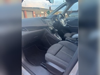 Used Vauxhall Zafira Tourer 2015 for sale - 78372587: Photo