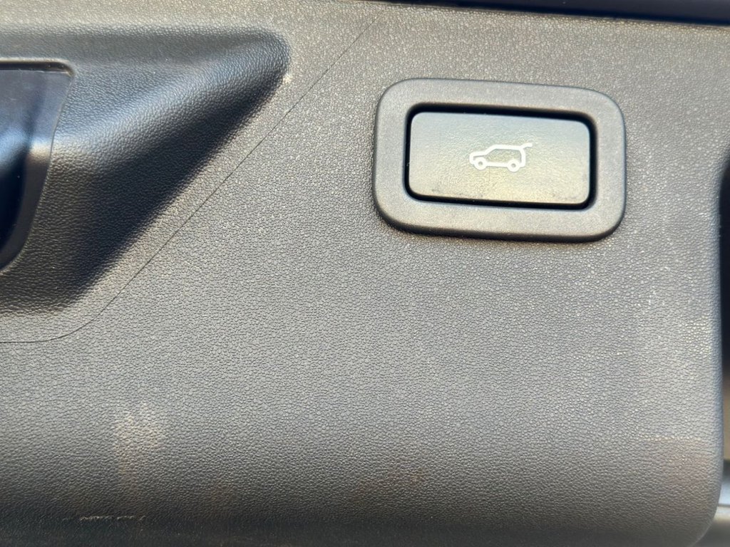 Used Land Rover Discovery Sport 2017 for sale - 77133193: Photo 17