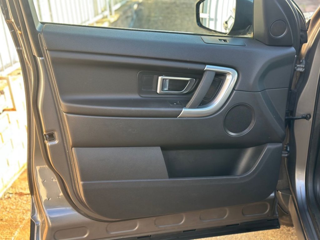 Used Land Rover Discovery Sport 2017 for sale - 77133193: Photo 19