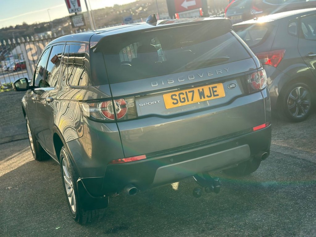 Used Land Rover Discovery Sport 2017 for sale - 77133193: Photo 4