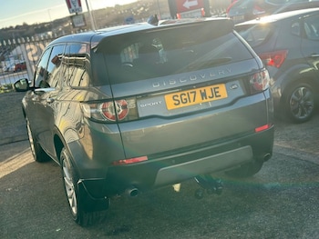 Used Land Rover Discovery Sport 2017 for sale - 77133193: Photo