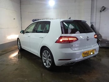 Used Volkswagen Golf 2018 for sale - 79313852: Photo