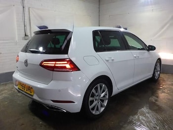 Used Volkswagen Golf 2018 for sale - 79313852: Photo