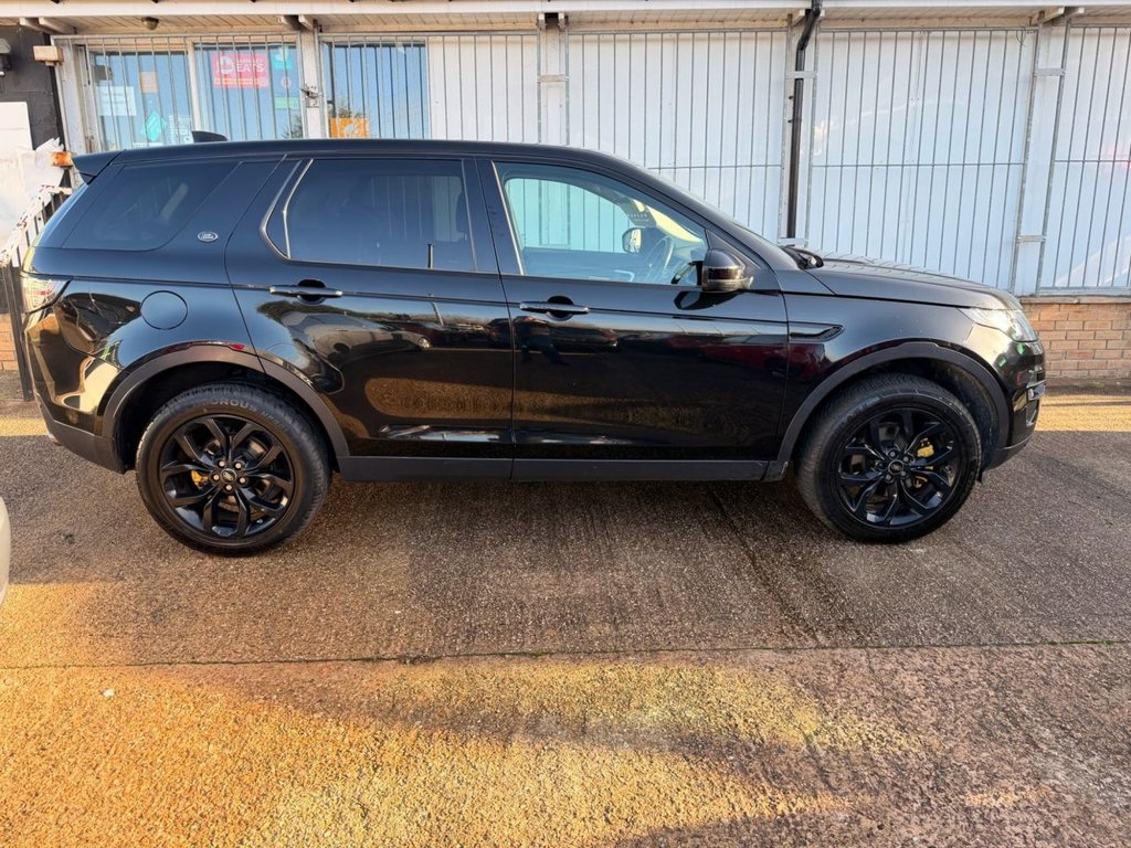 Used Land Rover Discovery Sport 2017 for sale - 76910546: Photo 7