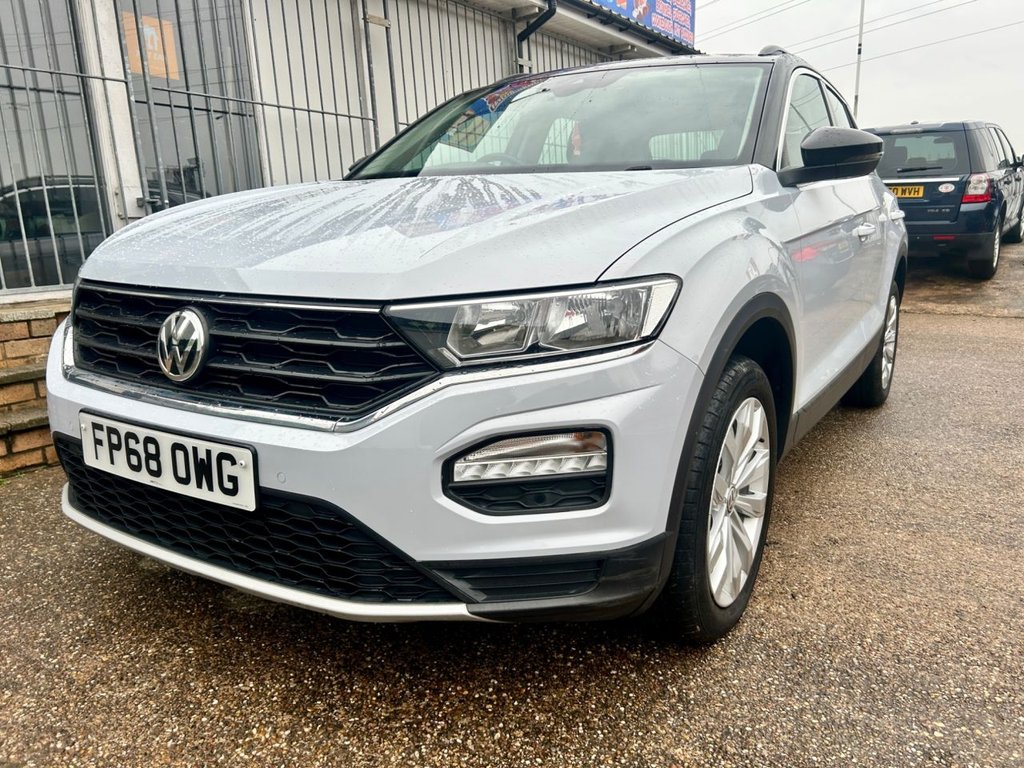 Used Volkswagen T-Roc 2019 for sale - 77341337: Photo 3