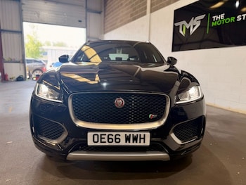 Used Jaguar F-Pace 2016 for sale - 79014079: Photo