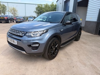Used Land Rover Discovery Sport 2019 for sale - 78839256: Photo