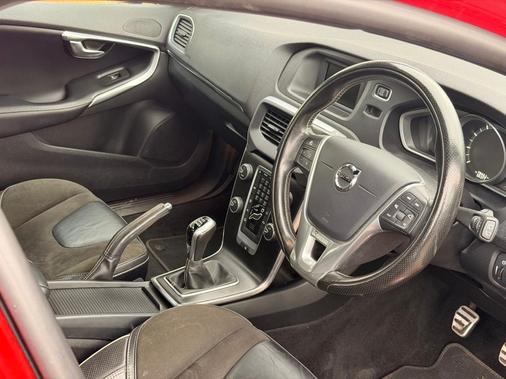 Used Volvo V40 2018 for sale - 77161737: Photo 10