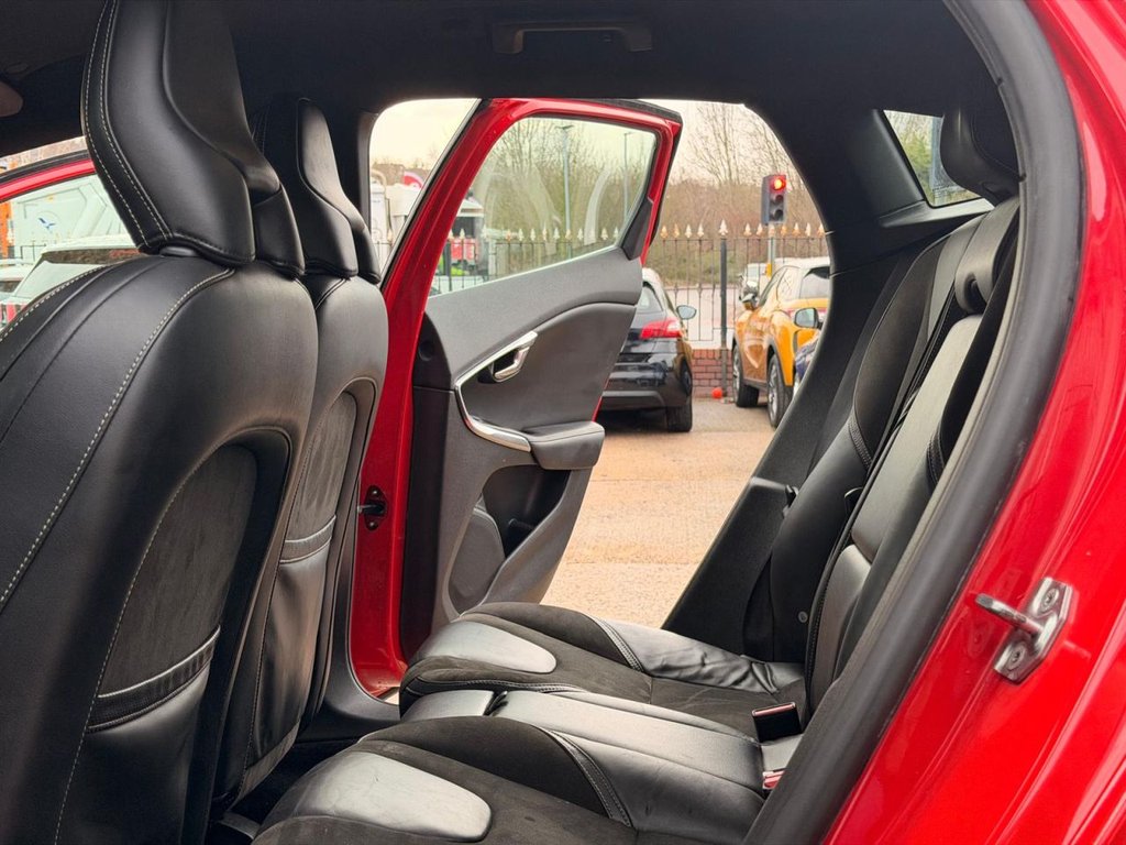 Used Volvo V40 2018 for sale - 77161737: Photo 11