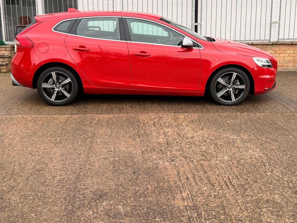 Used Volvo V40 2018 for sale - 77161737: Photo 4