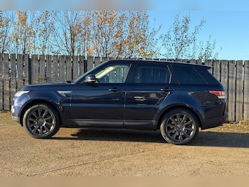 Used Land Rover Range Rover Sport 2015 for sale - 78515139: Photo