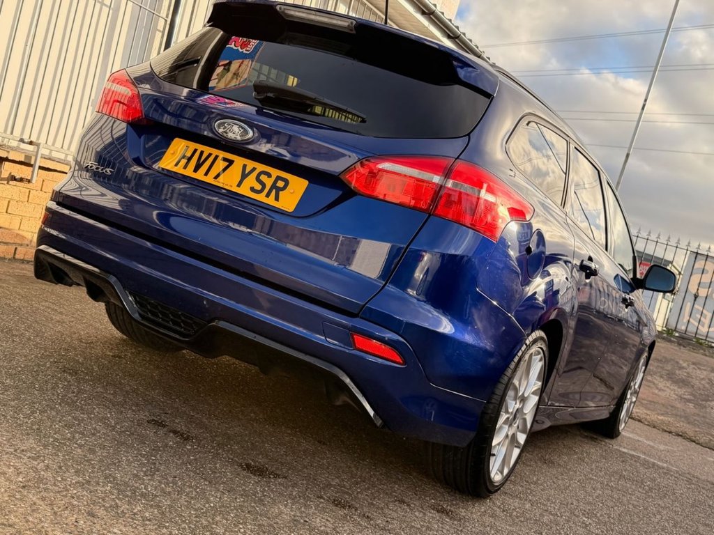 Used Ford Focus 2017 for sale - 76909734: Photo 9