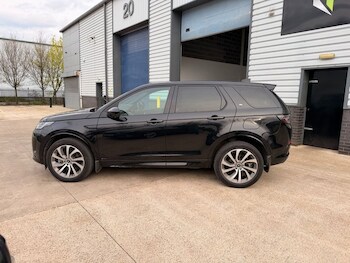 Used Land Rover Discovery Sport 2021 for sale - 78117392: Photo