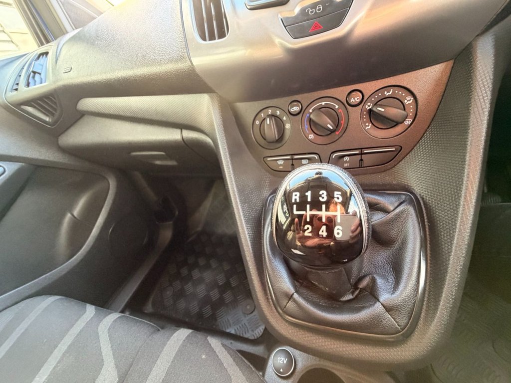 Used Ford Transit Connect 2017 for sale - 77835669: Photo 26