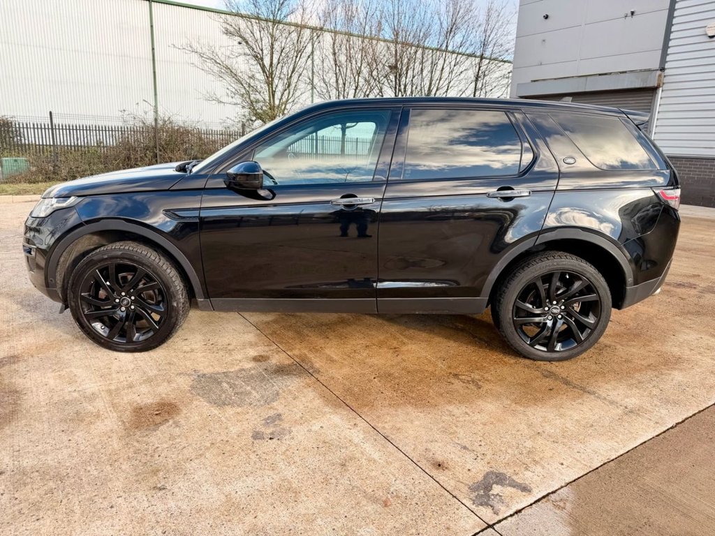 Used Land Rover Discovery Sport 2016 for sale - 77609108: Photo 4