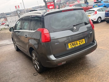 Used Peugeot 5008 2016 for sale - 77161735: Photo