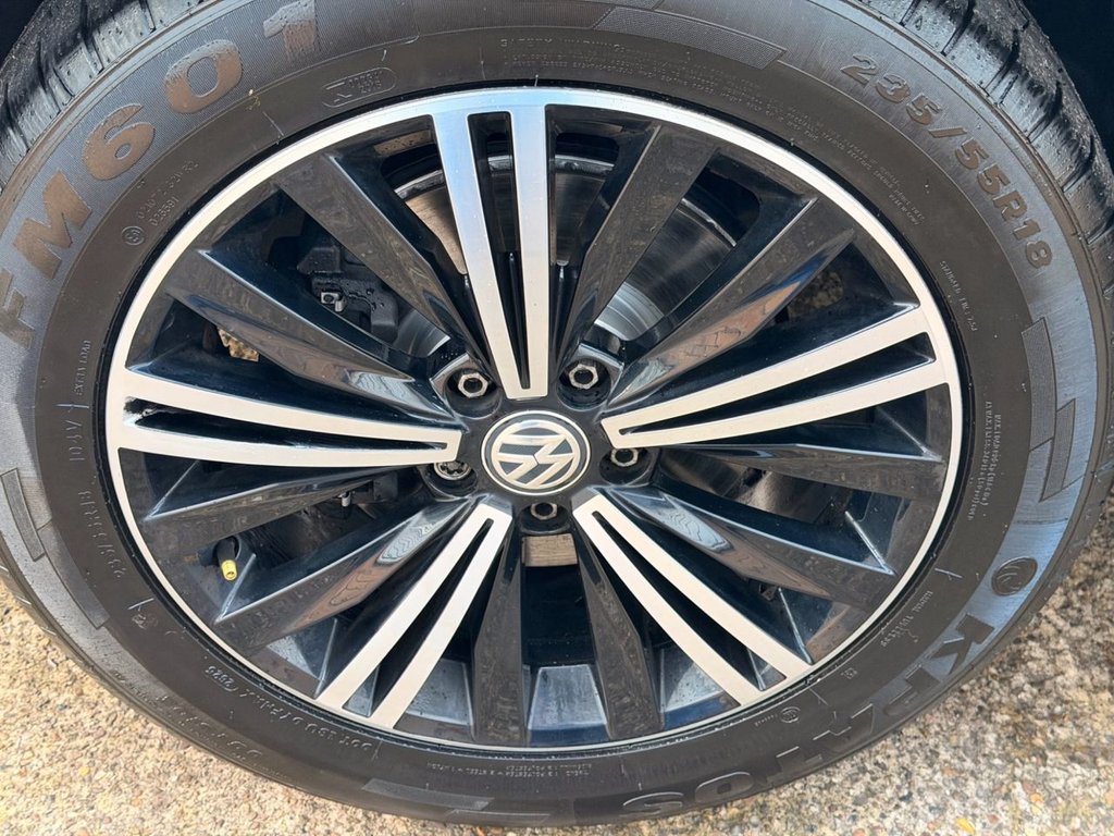 Used Volkswagen Tiguan 2017 for sale - 76868212: Photo 11