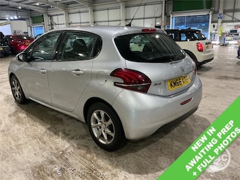 Used Peugeot 208 2016 for sale - 77328437: Photo