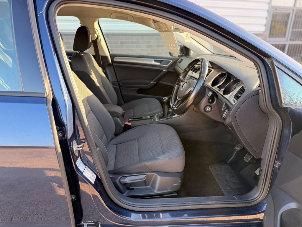 Used Volkswagen Golf 2014 for sale - 77139753: Photo 11