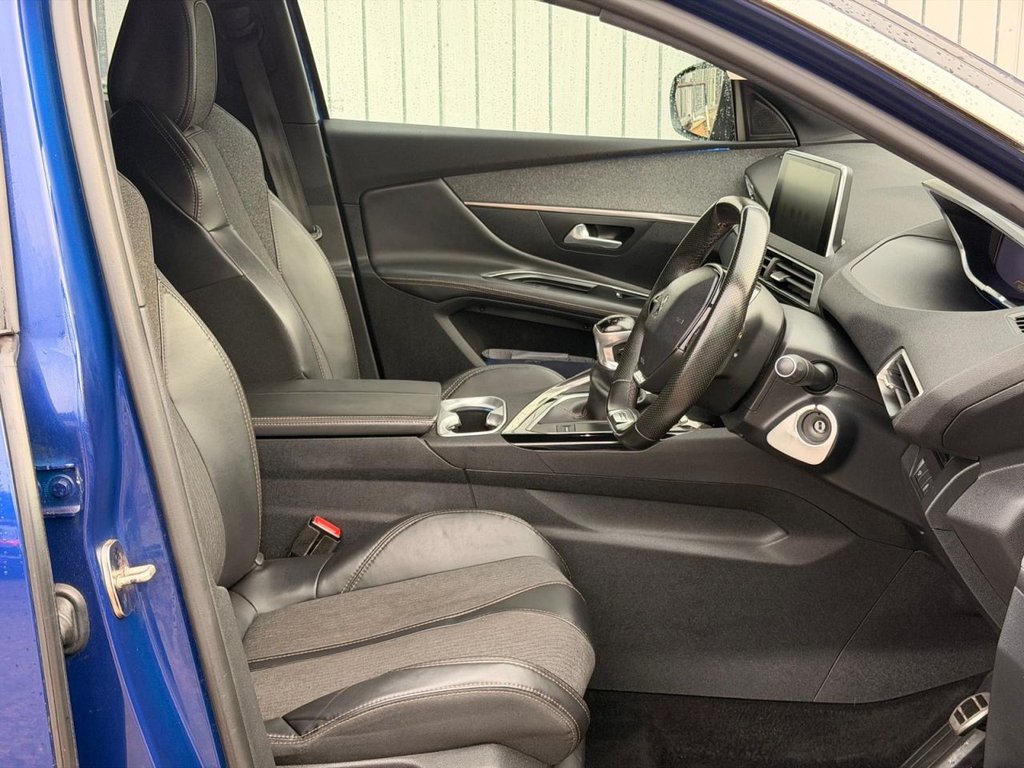 Used Peugeot 3008 2017 for sale - 77139602: Photo 14
