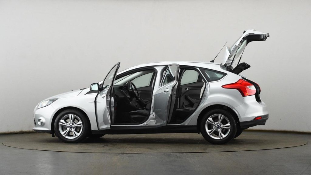 Used Ford Focus 2012 for sale - 77655070: Photo 12