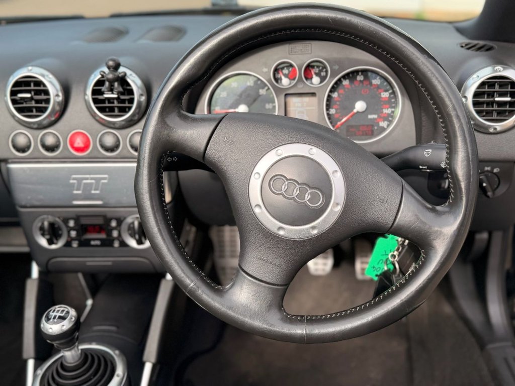 Used Audi TT 2004 for sale - 77631977: Photo 27