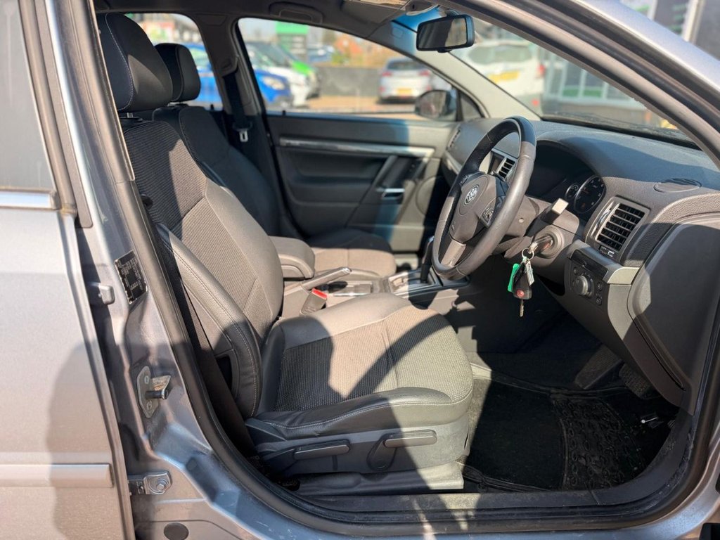 Used Vauxhall Vectra 2007 for sale - 77952990: Photo 10