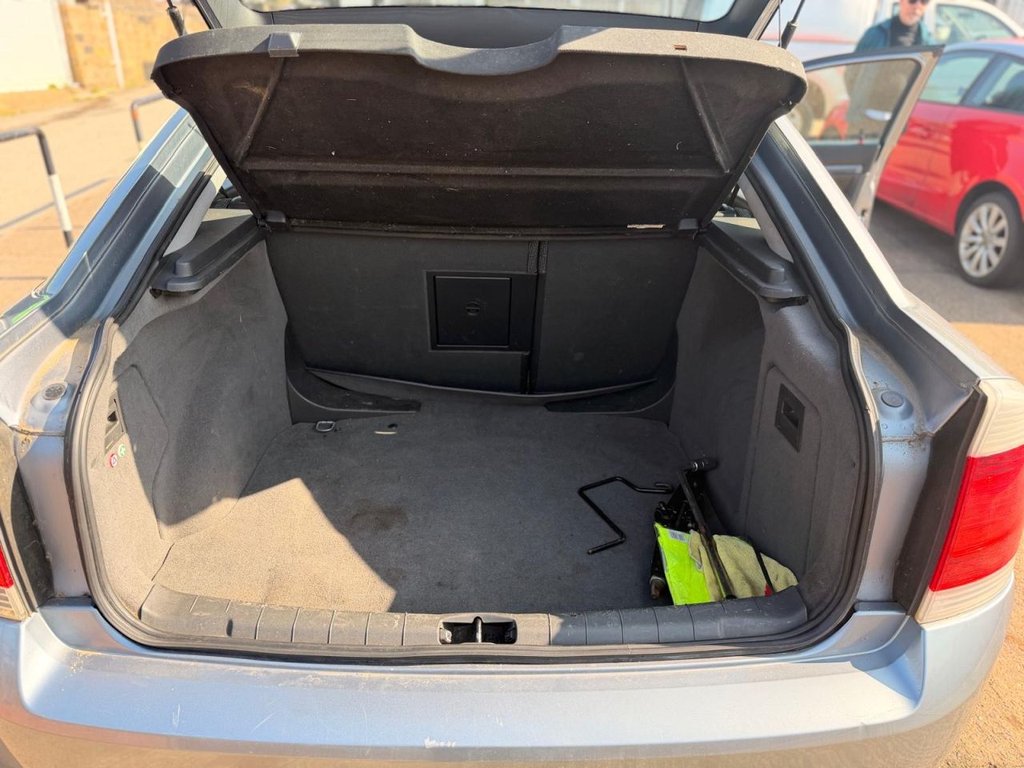 Used Vauxhall Vectra 2007 for sale - 77952990: Photo 12