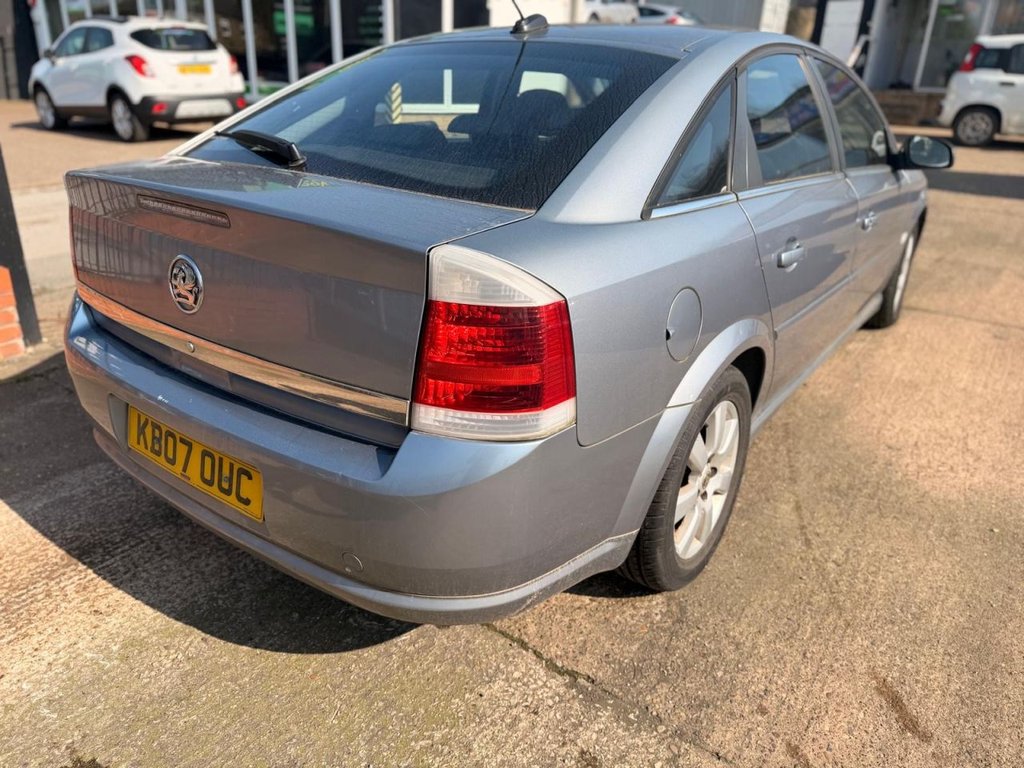 Used Vauxhall Vectra 2007 for sale - 77952990: Photo 7
