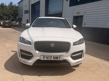 Used Jaguar F-Pace 2017 for sale - 78974774: Photo