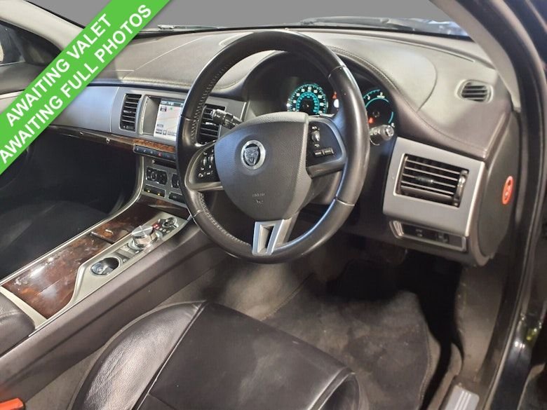 Used Jaguar XF 2011 for sale - 77342102: Photo 5