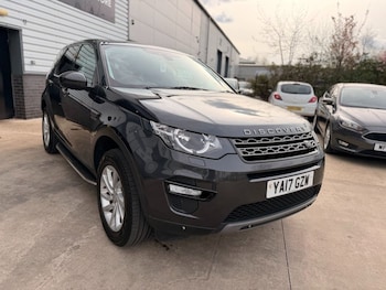 Used Land Rover Discovery Sport 2017 for sale - 78153800: Photo