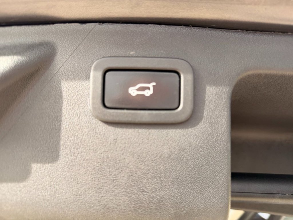 Used Land Rover Discovery Sport 2017 for sale - 78153800: Photo 28