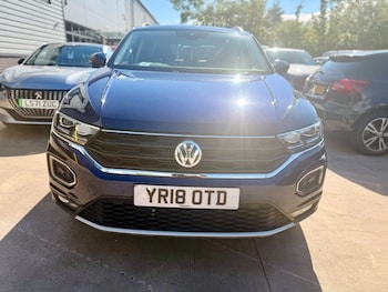 Used Volkswagen T-Roc 2018 for sale - 79141779: Photo