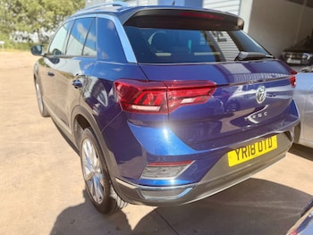 Used Volkswagen T-Roc 2018 for sale - 79141779: Photo