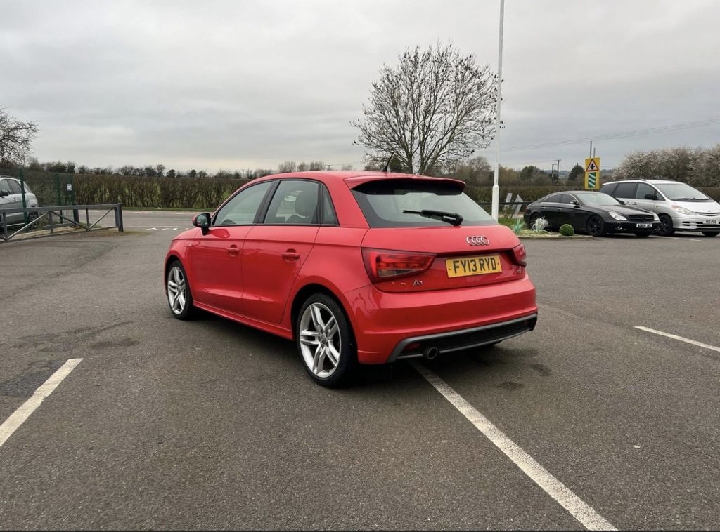 Used Audi A1 2013 for sale - 77850290: Photo 2