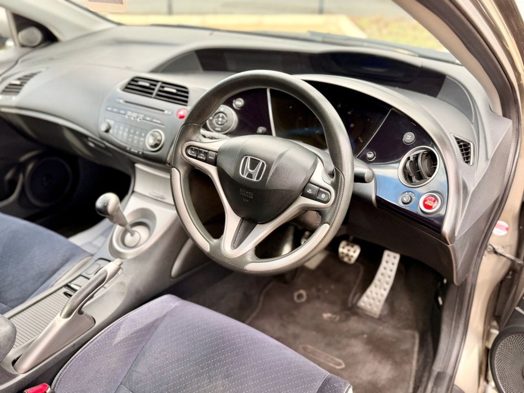 Used Honda Civic 2008 for sale - 77571993: Photo 27